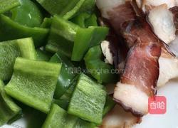 酱肉炒灯椒的做法图解3