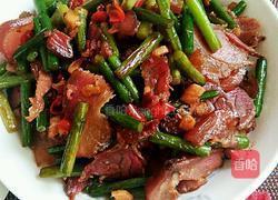 蒜苔炒腊肉的做法图解7
