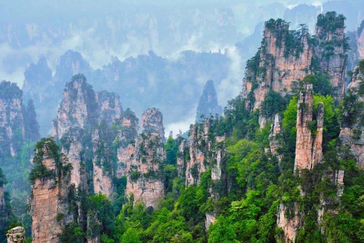 【湖南】当地6日游【长沙+韶山+凤凰古城+魅力湘西+宝峰湖+张家界森林公园+天门山】长沙进出