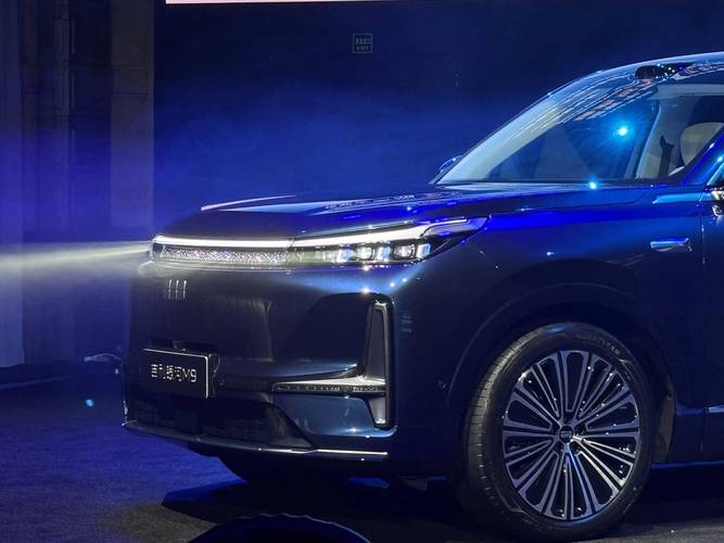 【图】一文看懂吉利银河M9 不到20万起售6座SUV 销量第一欲再次复制爆款