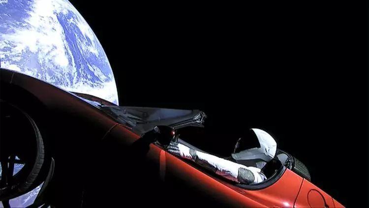 特斯拉跑车搭SpaceX黑科技/亲测ID.4 CROZZ鼓刹等 微博热点回顾