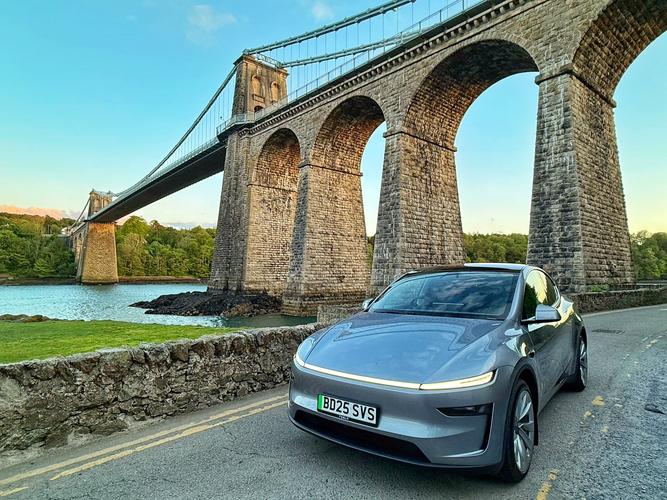 特斯拉4月英国销量同比飙升近15倍