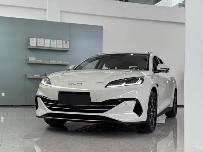 最性价比旅行车？ 到店实拍比亚迪海豹06DM-i旅行版