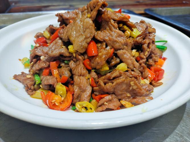 小炒黄牛肉(在家挑战湘菜代表作)