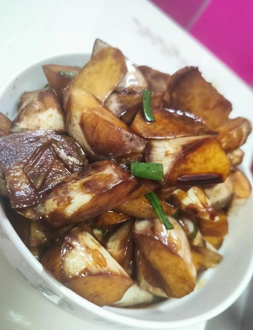 超下饭的油焖茭白-粤式家常菜