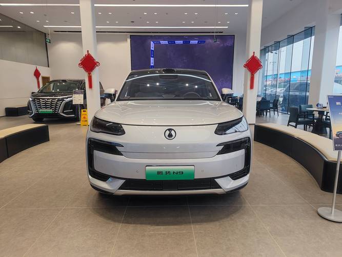 比亚迪一周连发两款豪华SUV!全新腾势N9 38.98万开卖,李慧首秀