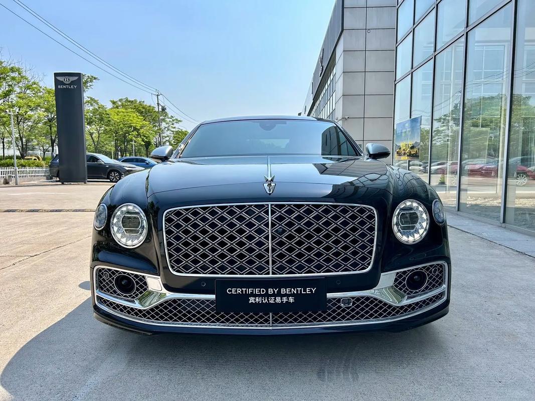 宾利MULLINER 打造独一无二的超豪华定制座驾