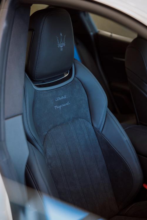 玛莎拉蒂Ghibli藤原浩限量定制版车型助阵直火帮