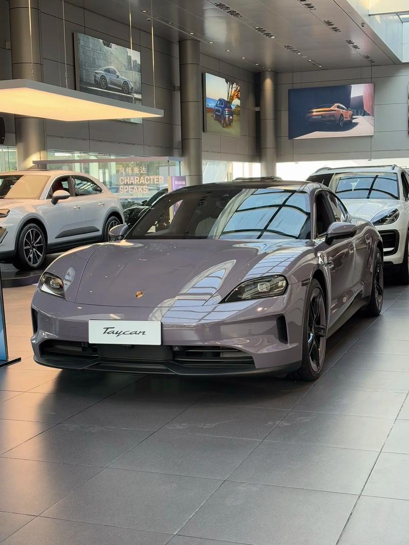 家用舒适，商务有面，最大折扣8.2折，保时捷Taycan真的不考虑开回家？