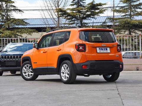 【自由侠 2018款 互联大屏 180TS 自动高能报价