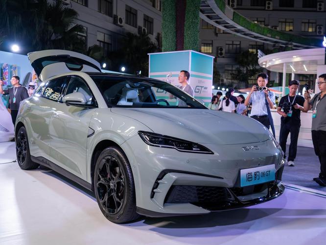 比亚迪海豹06GT上新双色车身，选装价3000元