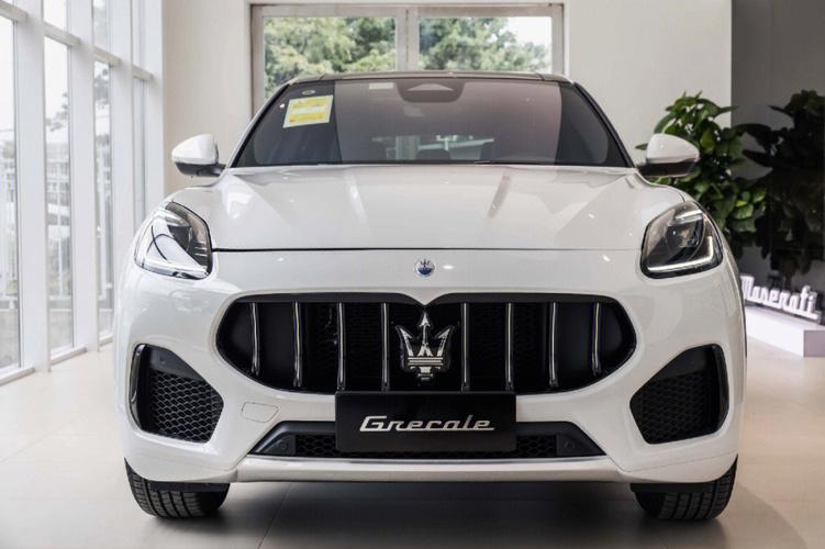 玛莎拉蒂Grecale SUV伪装盲盒登陆北京保利